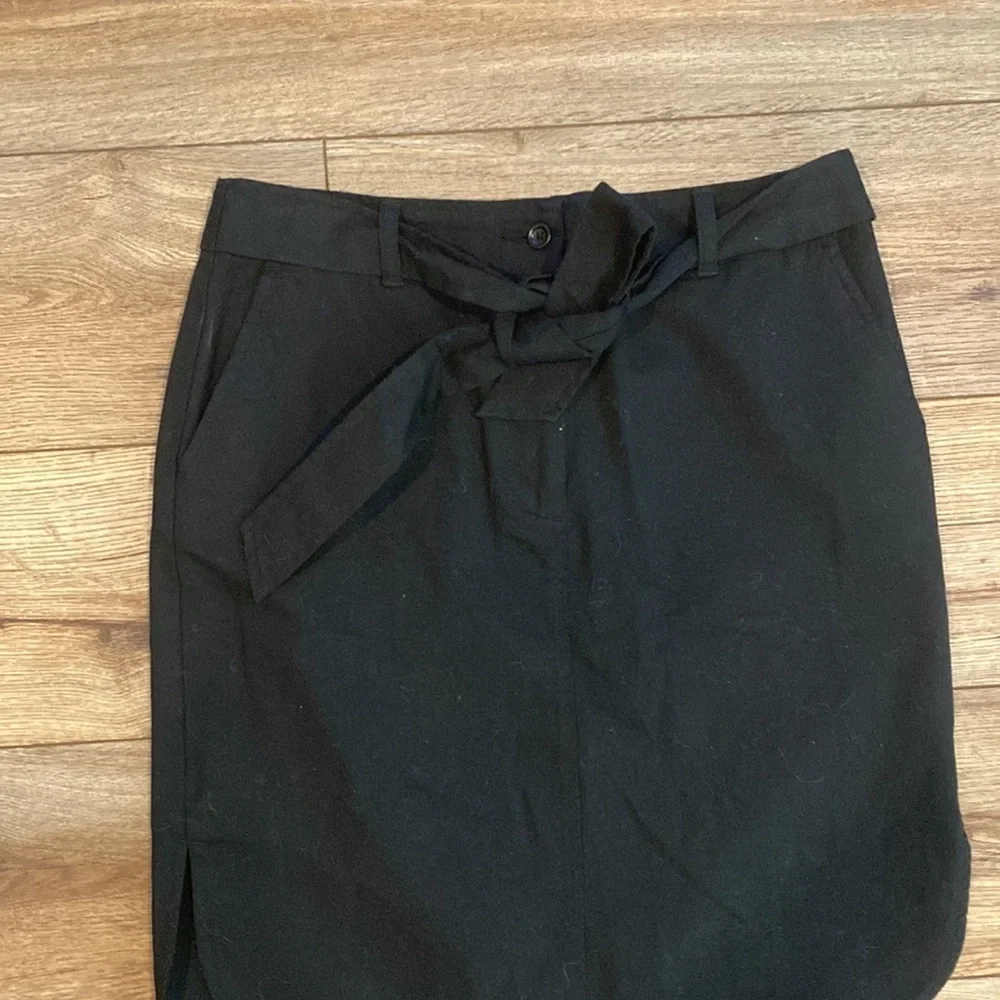 Talbots Women's Black Belted Stretch Skirt - Picture 2 of 7